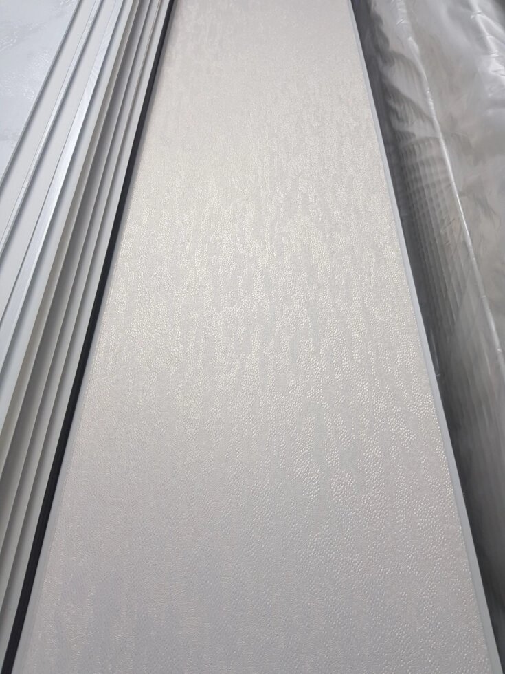 Панель ПВХ ламинированная Ледяной дождь 3.0м кратно упаковке